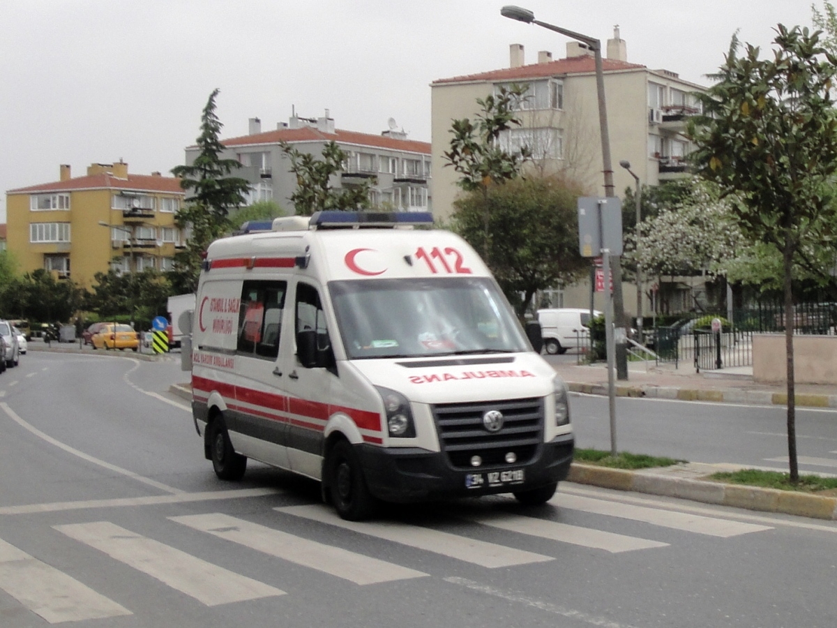 Türkiyədə avtobusu daşa basdılar - azərbaycanlı xəstəxanalıq oldu
