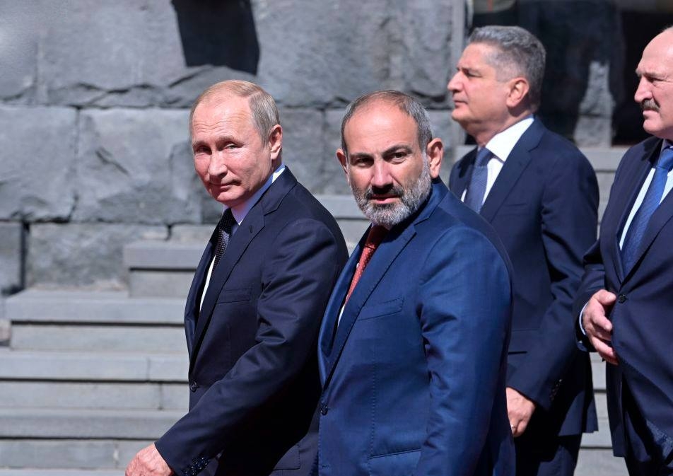Putin Paşinyanın ümidlərini puç edib - Ermənistandakı görüşdən sensasiyalı FAKTLAR