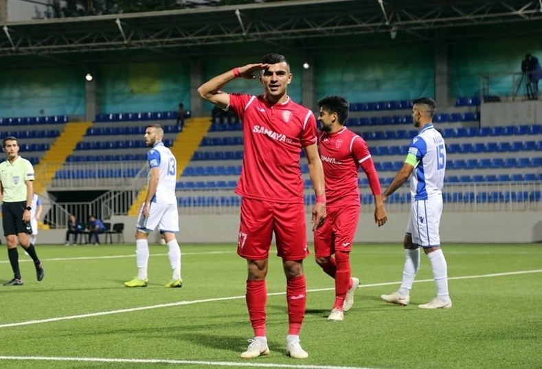 Azərbaycan millisinin futbolçu iki ölkədən təklif alıb