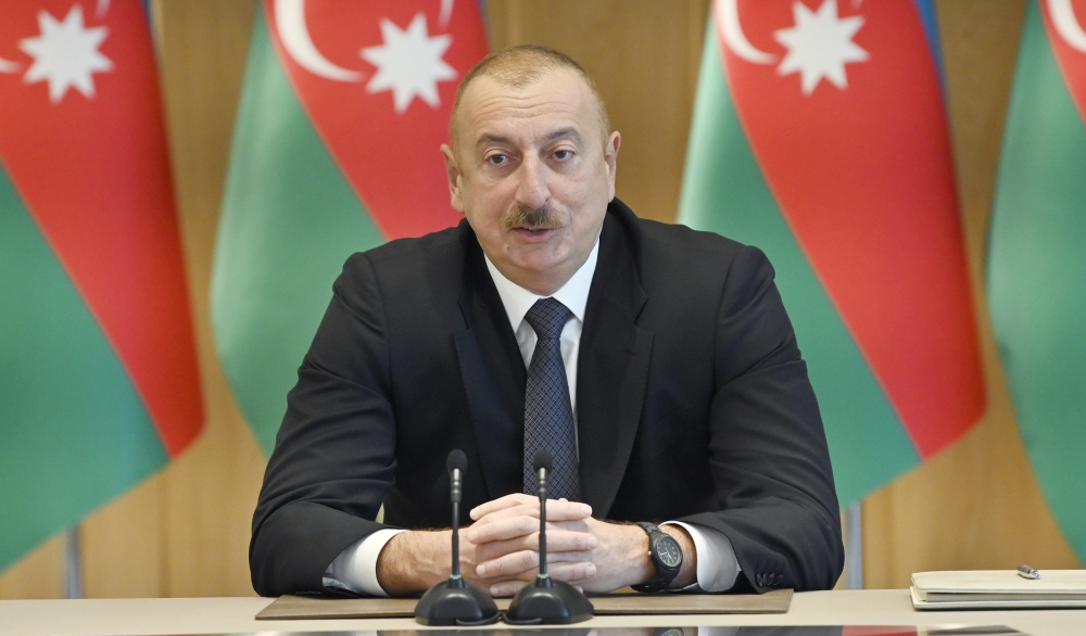 Azərbaycan Prezidenti iki səfirin etimadnaməsini qəbul edib - FOTO