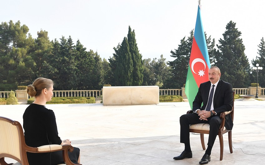 Azərbaycan Prezidenti: "Biz də sülh istəyirik, lakin Ermənistandan fərqli olaraq, biz öz qanuni ərazilərimizi də istəyirik"