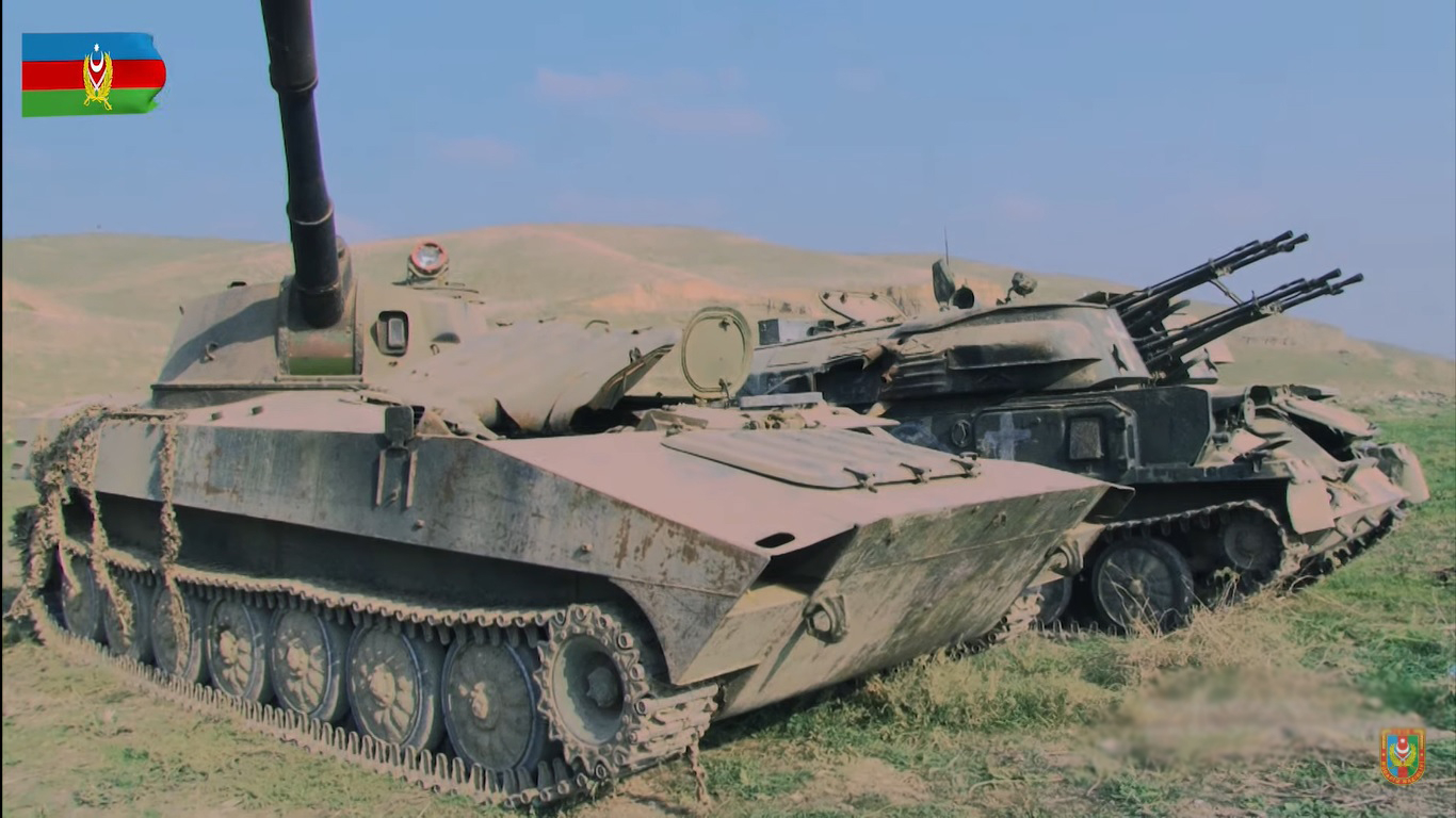 Ermənistan silahlı qüvvələrinin döyüş meydanında atıb qaçdığı hərbi texnikalar - VİDEO