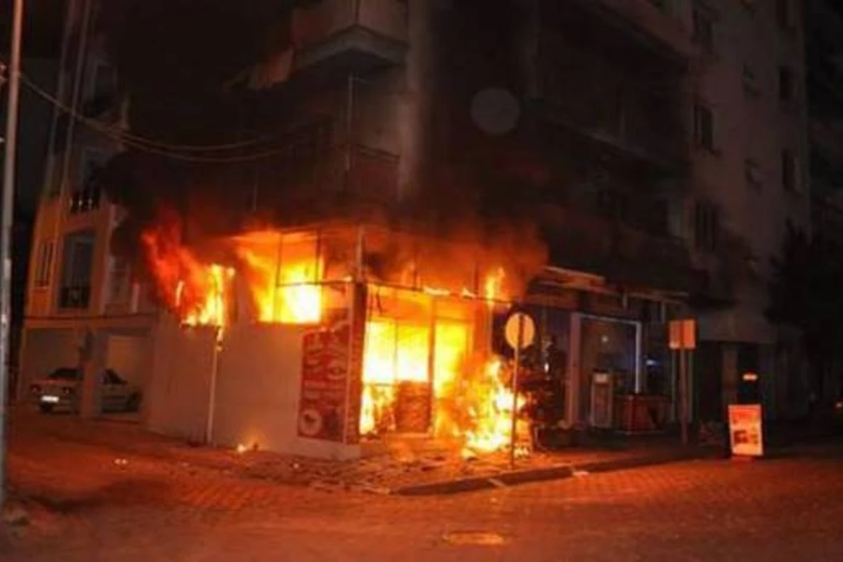 Bakıda kafe yandı