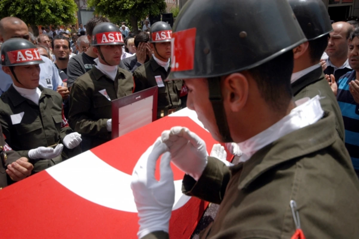 Türkiyə-Azərbaycan sərhədində bomba partladıldı: 11 şəhid