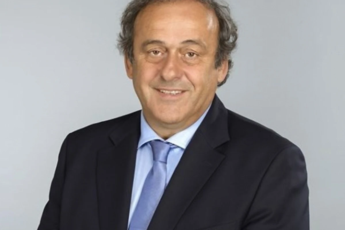 Mişel Platini Bakıya gəlir