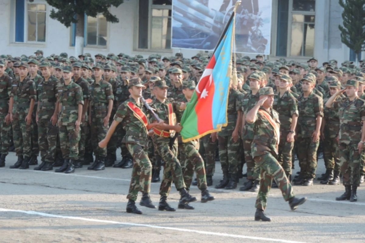 Ehtiyatda olan əsgərlər orduya çağırılır (RƏSMİ)