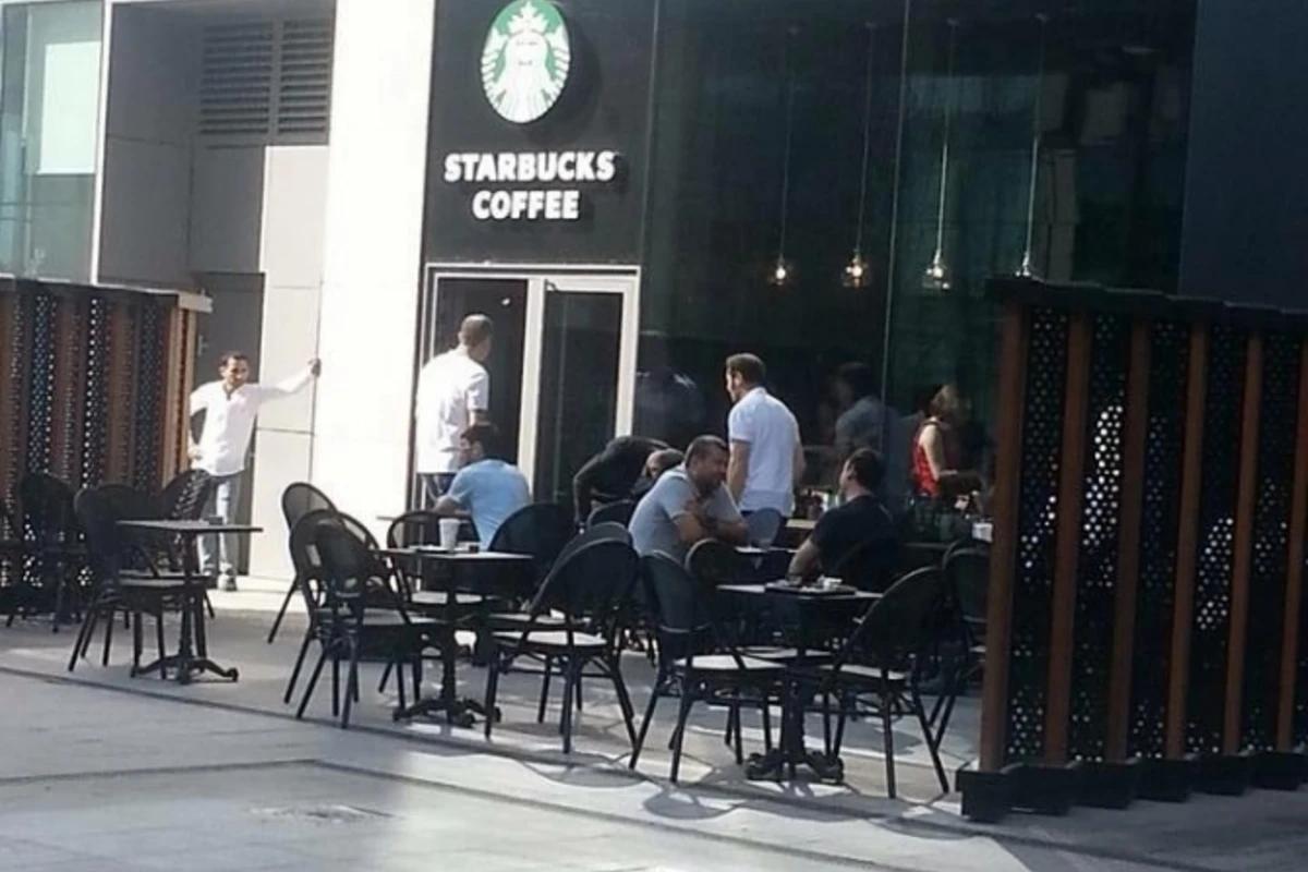 Starbucks artıq Bakıda