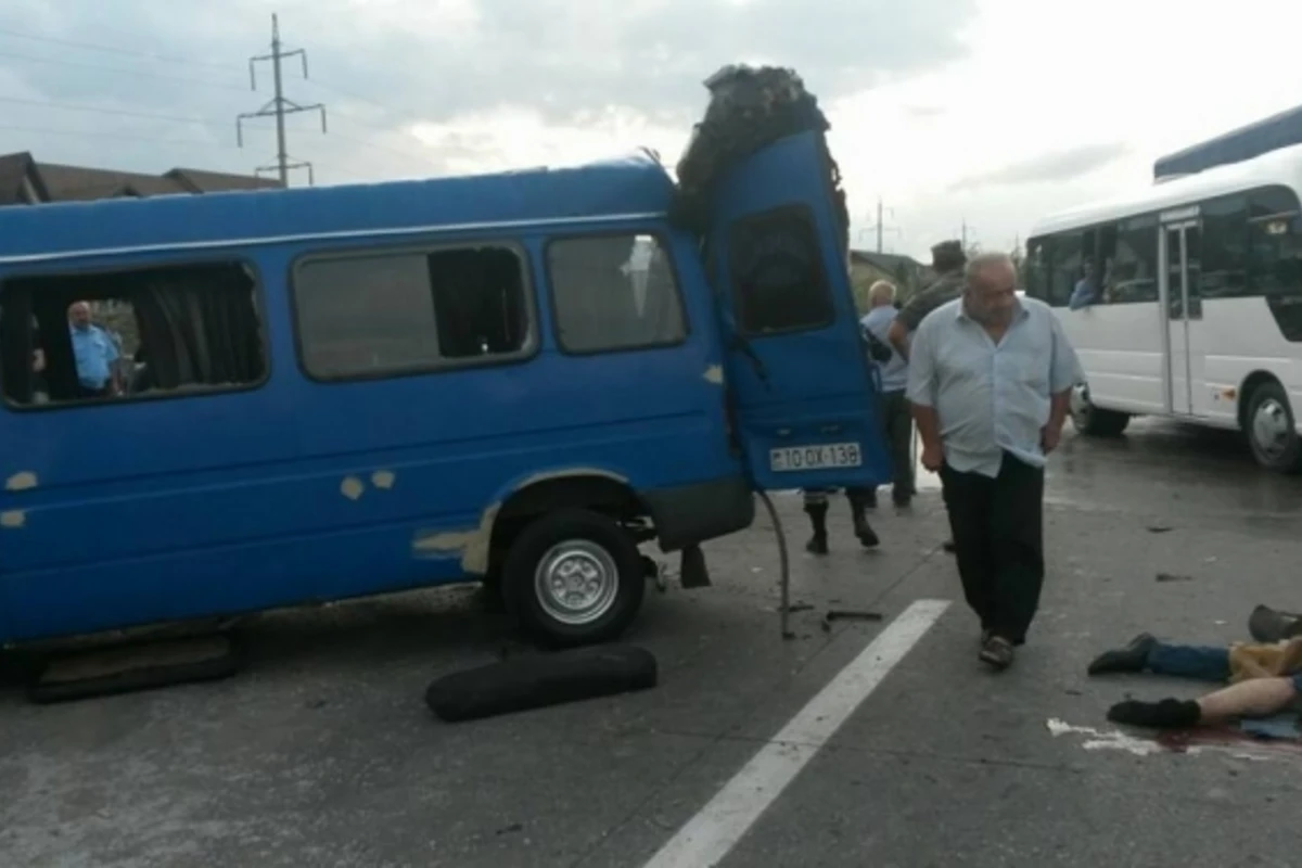 Bakı-Sumqayıt yolundakı dəhşətli qəzadan yeni görüntülər (FOTO, VİDEO +18)