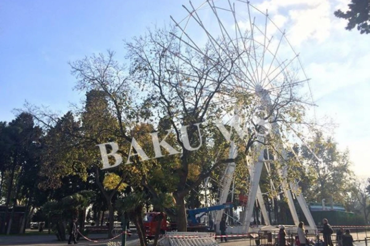 Bakının daha bir rəmzi sökülür (FOTO)