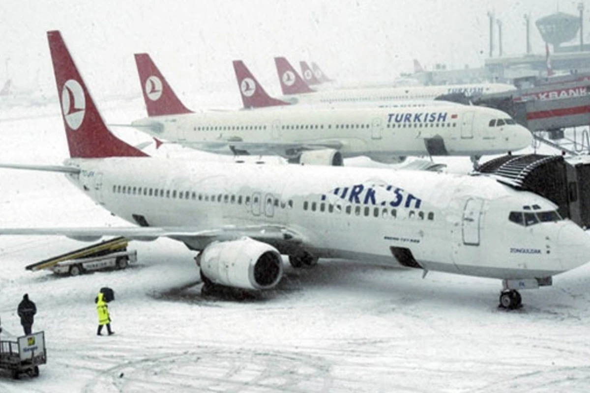 İstanbul-Bakı aviareysləri yubanır