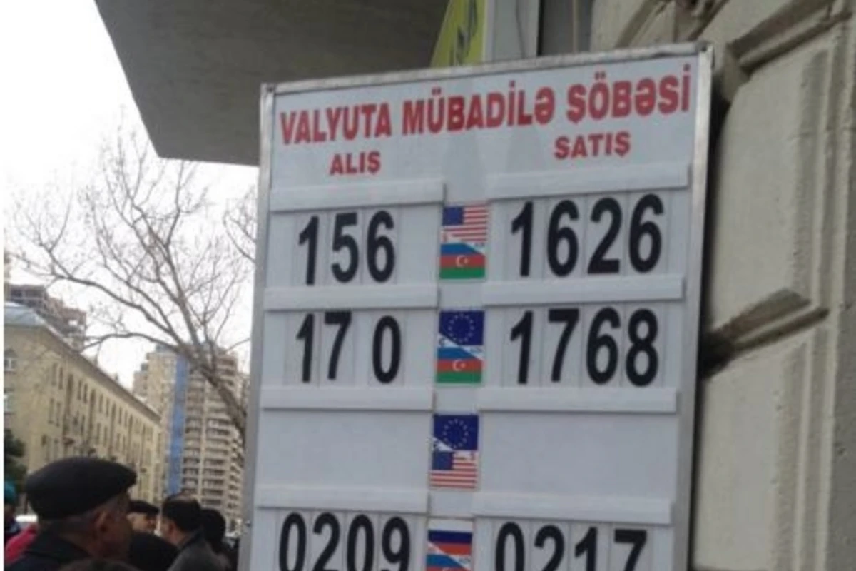 Mərkəzi Bankın qərarından sonra manat bahalaşdı (FOTO)