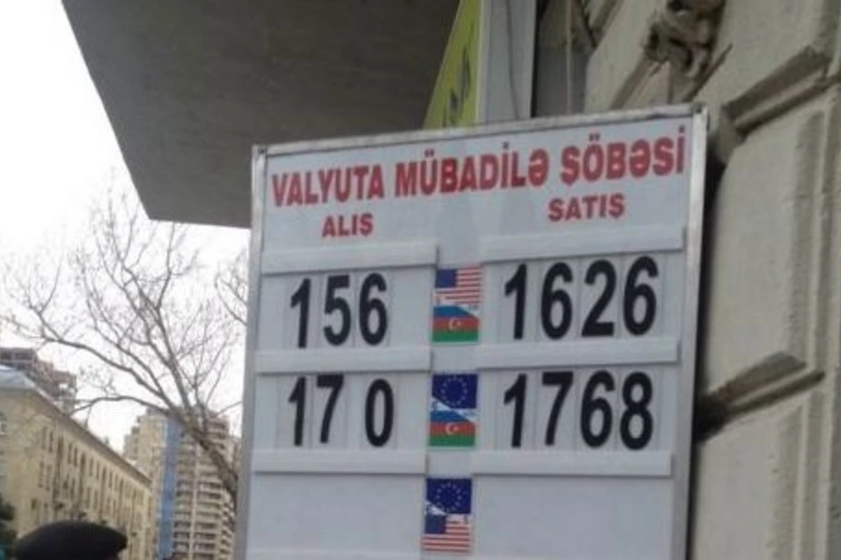 Millət vəkili dollar haqqında: Bu artıq cinayətdir