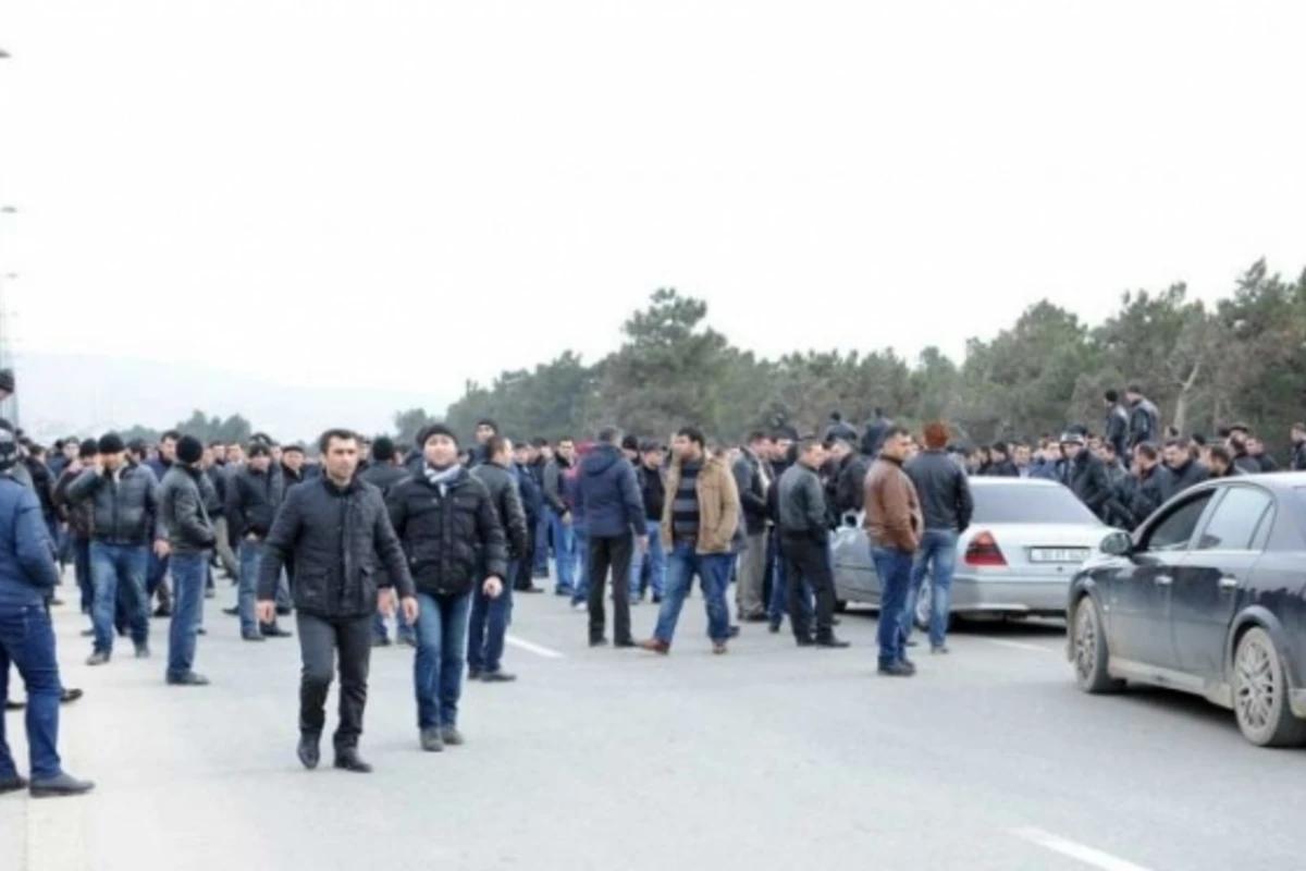 Siyəzəndə bahalaşma əleyhinə aksiya oldu: sakinlərlə polis arasında insident baş verdi