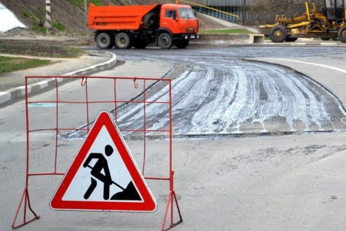 Bakının mərkəzi küçələrində yol bağlandı