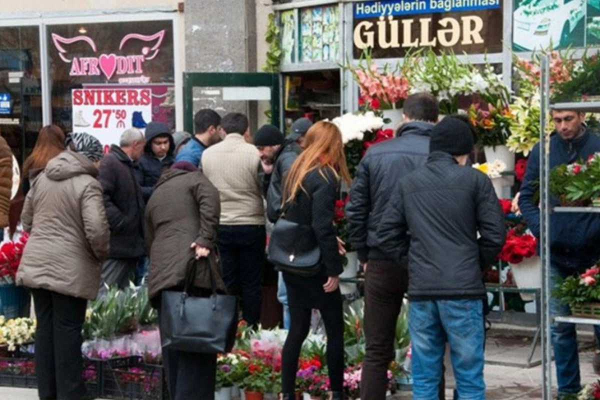 Bu gün sevgilisinə gül alanlar nəyə diqqət etməlidir? (VİDEO)