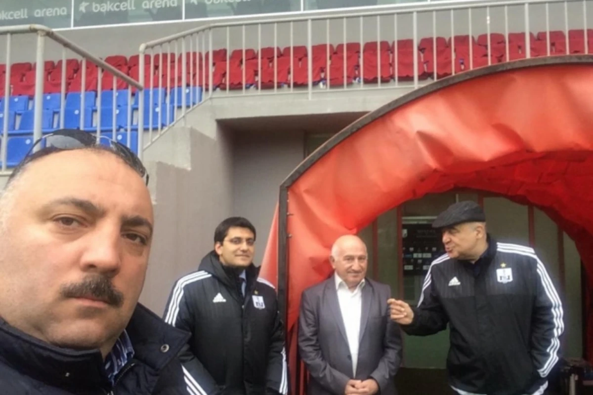 Bəhram Bağırzadə futbol azarkeşlərinə çağırış etdi (FOTO)