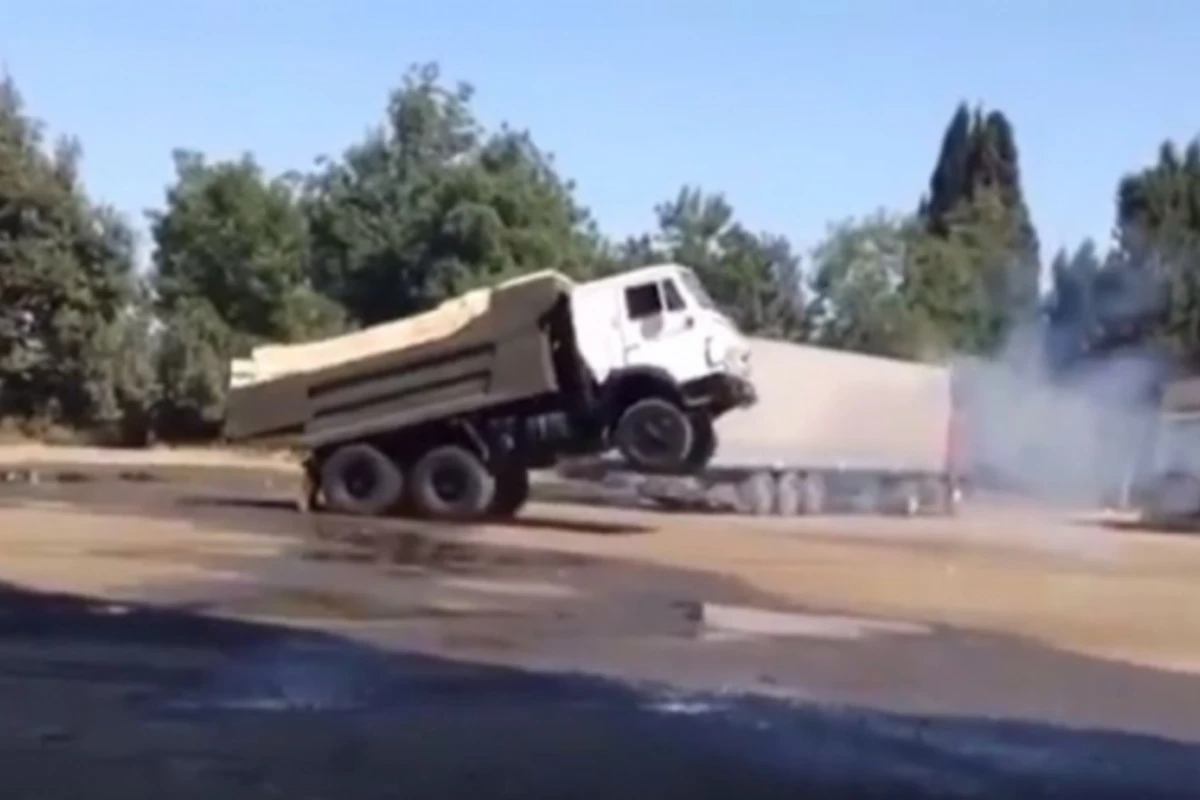 Bakıda “Kamaz” sürücüsünün avtoşluğu (VİDEO)