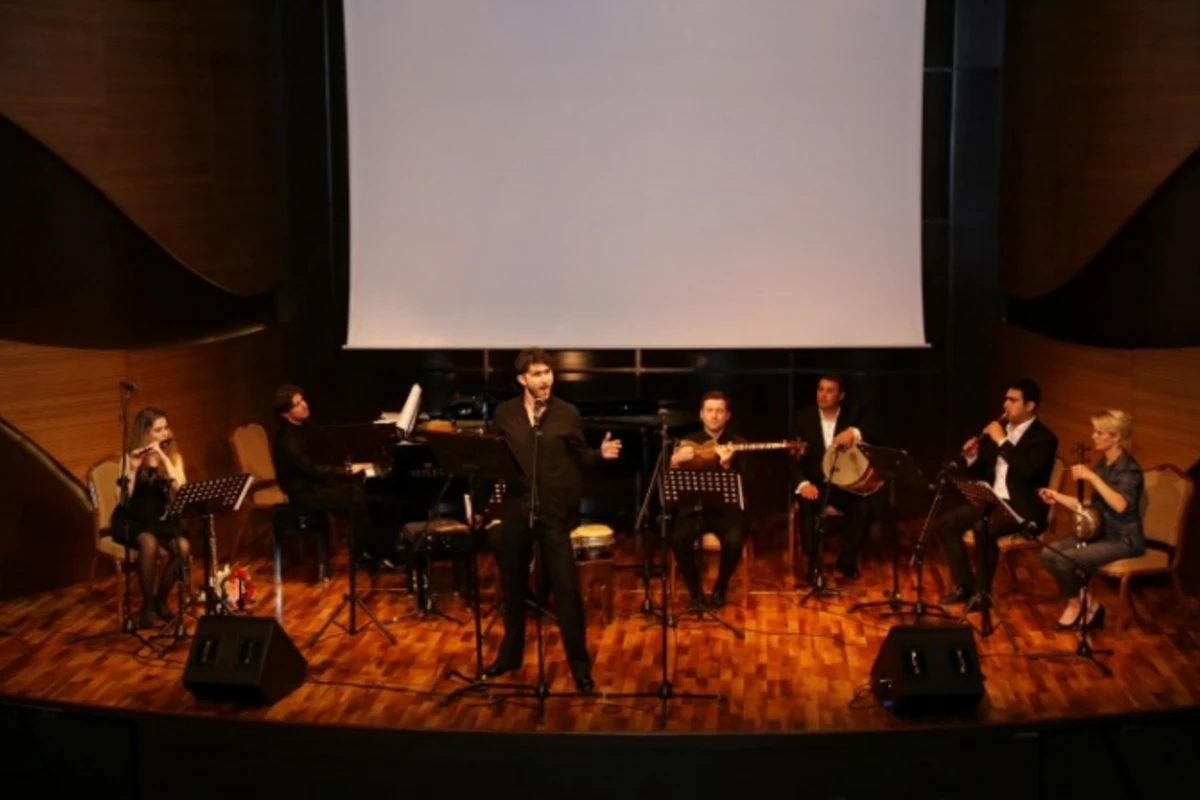 İtalyanlar Bakıda konsert verdi (FOTO)