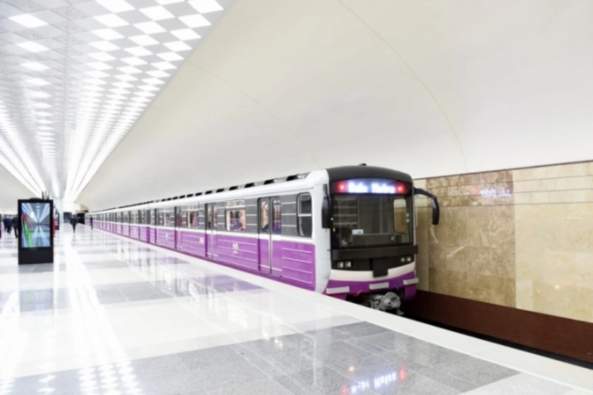 Metrodan istifadə edənlərə şad xəbər (FOTO)