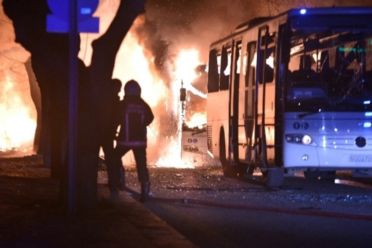 Ankarada partlayış zamanı 17 polis ölüb!