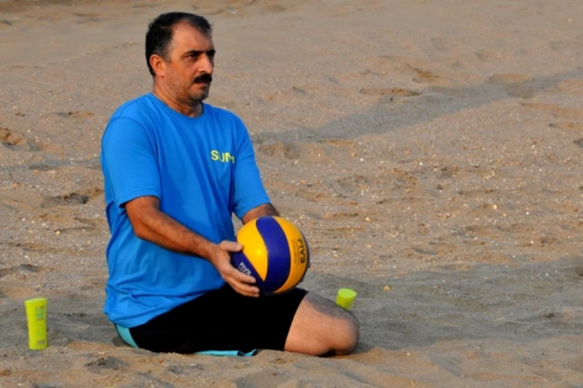 Azərbaycanda qeyri-adi voleybol (FOTO)