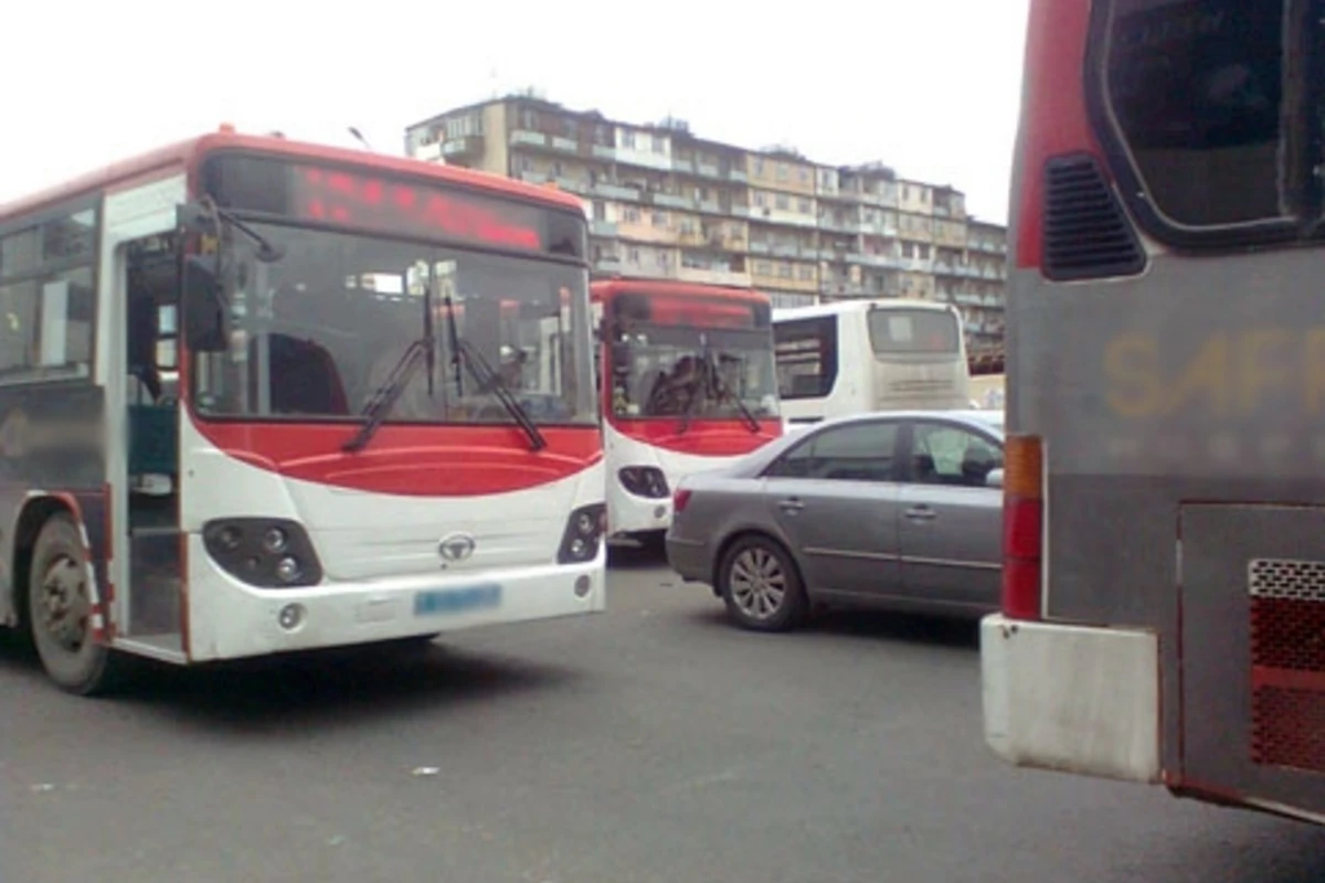 Texniki standartlara cavab verməyən avtobus xətdən çıxarıldı - FOTO