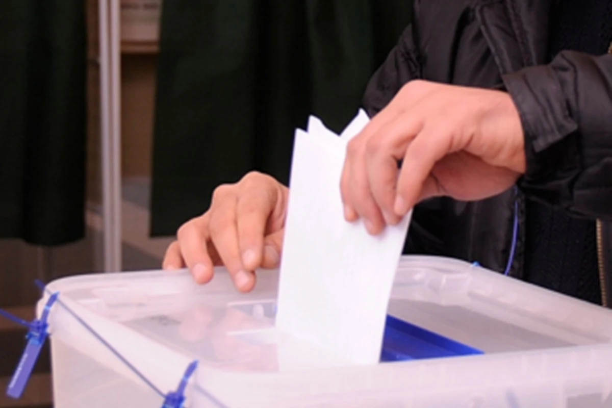 Referendum başa çatdı