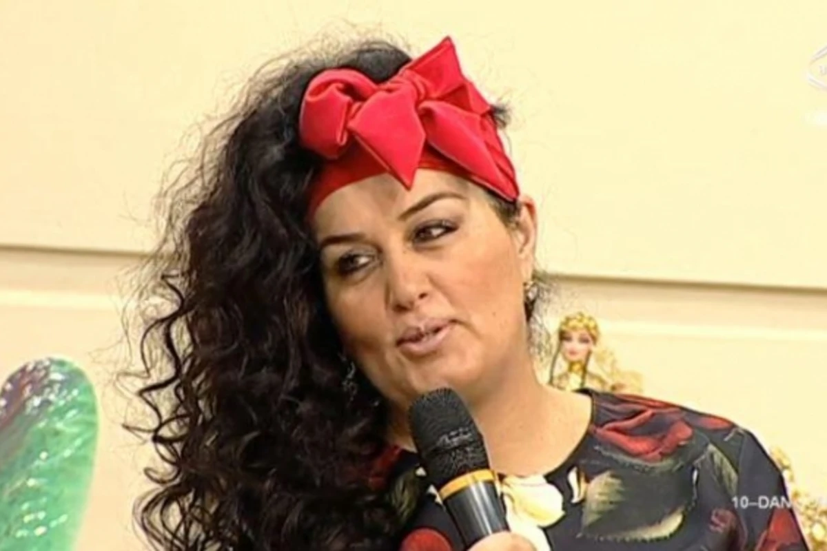 Elza Seyidcahan verilişə belə gəldi (FOTO)