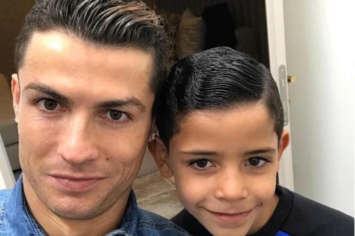 Ronaldo ad gününü belə qeyd etdi (FOTO)