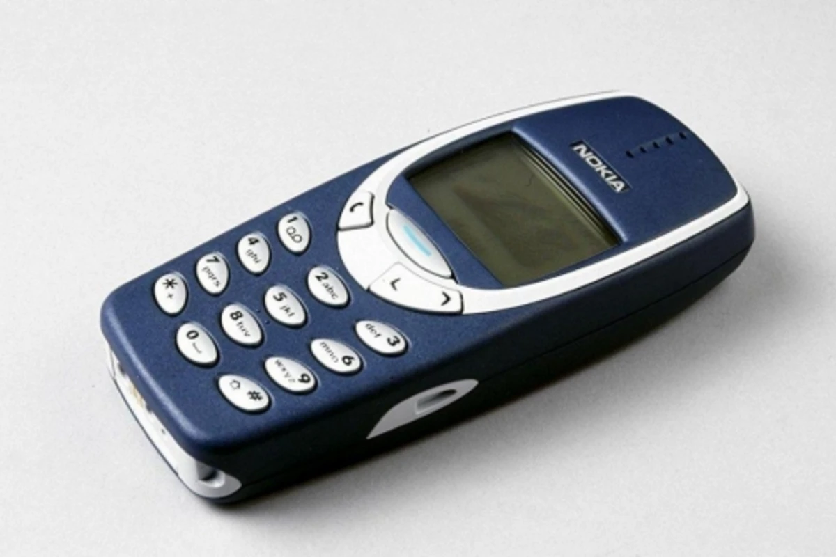 Nokia məşhur 3310u yenidən istehsal etdi: 200 avro olacaq (VİDEO)