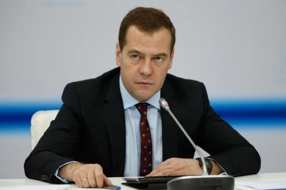 Dmitri Medvedev Mehriban Əliyevaya təbrik məktubu göndərib