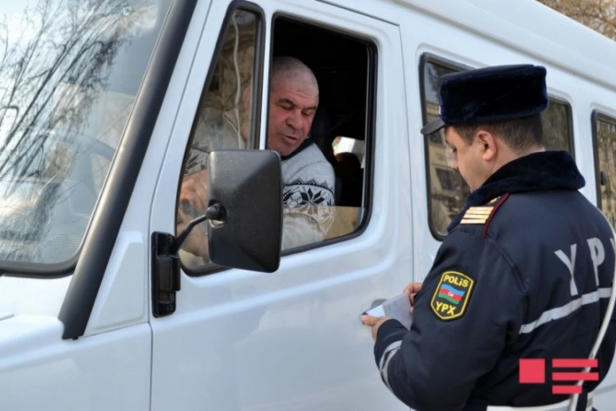 Qaydaları pozan sürücülər cərimələnib, köhnə avtobuslar xətdən çıxarılıb - FOTO