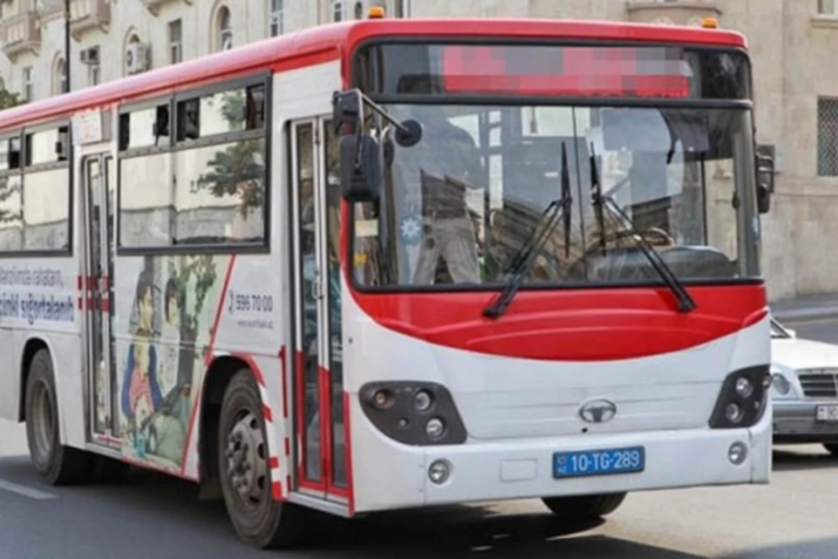 Bakıda piyadaları ölümlə hədələyən sürücü işdən qovuldu (FOTO)