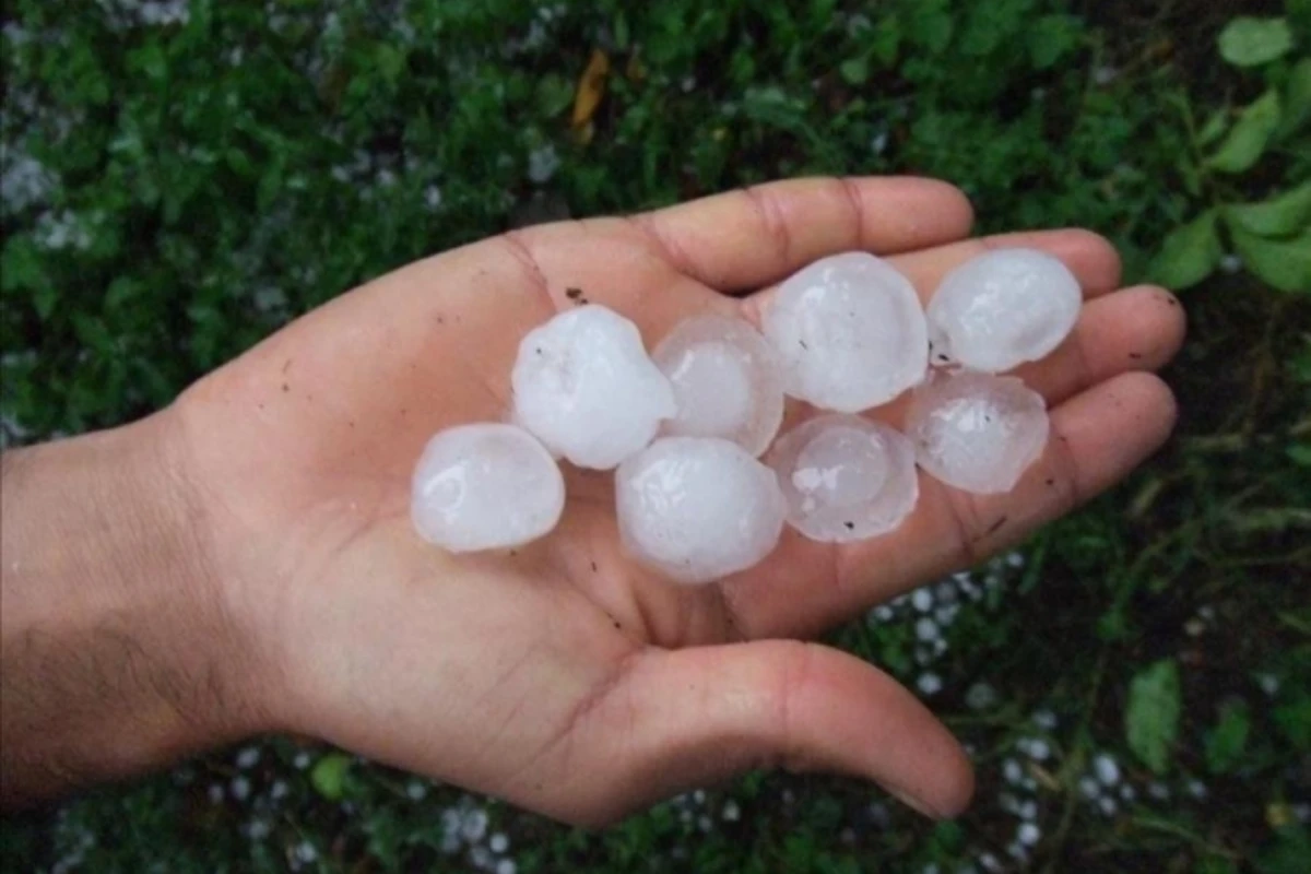 HAVA XƏBƏRDARLIĞI- Sabah dolu yağacaq!