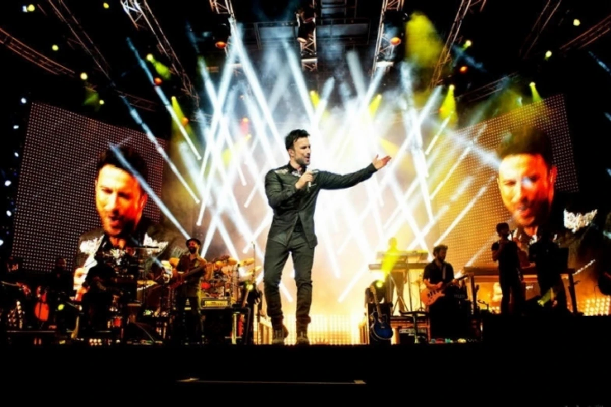 Tarkan “Formula 1”ə görə Bakıya gəlir - konsert verəcək