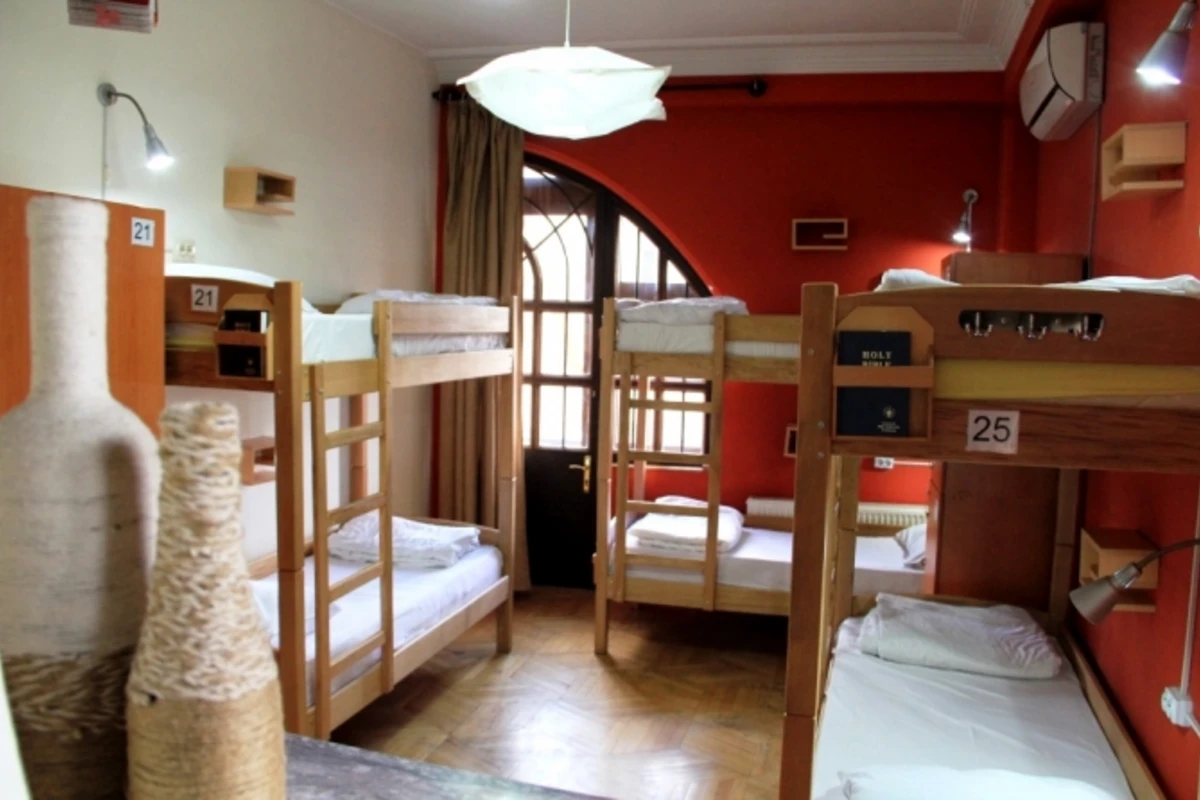 Azərbaycanda evləri hostel kimi istifadə etmək mümkün olacaq