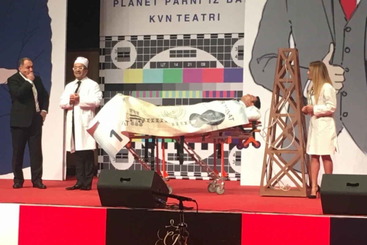 “Planet Parni iz Baku” KVN-teatrının konserti baş tutdu (FOTO)