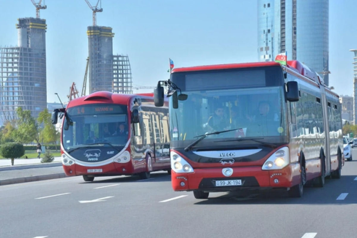 Həftənin ilk iş günü Bakıda bu avtobusların marşrut xətti dəyişdirilir