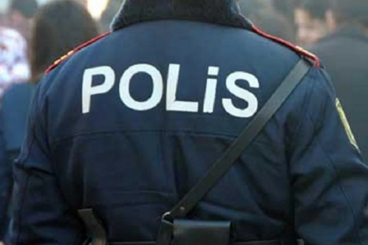 Bakıda polis əməkdaşı qayınatasının şikayəti əsasında həbs edildi