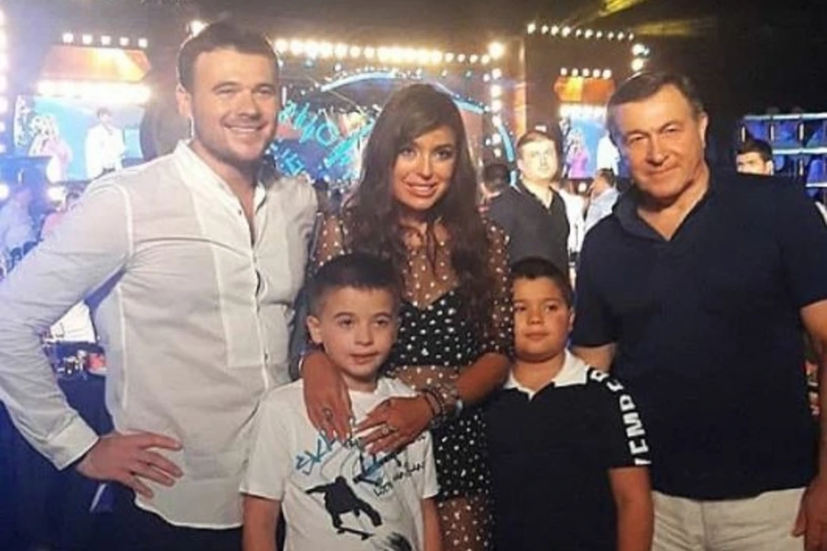 Leyla Əliyeva və Emin Ağalarov övladları ilə birgə