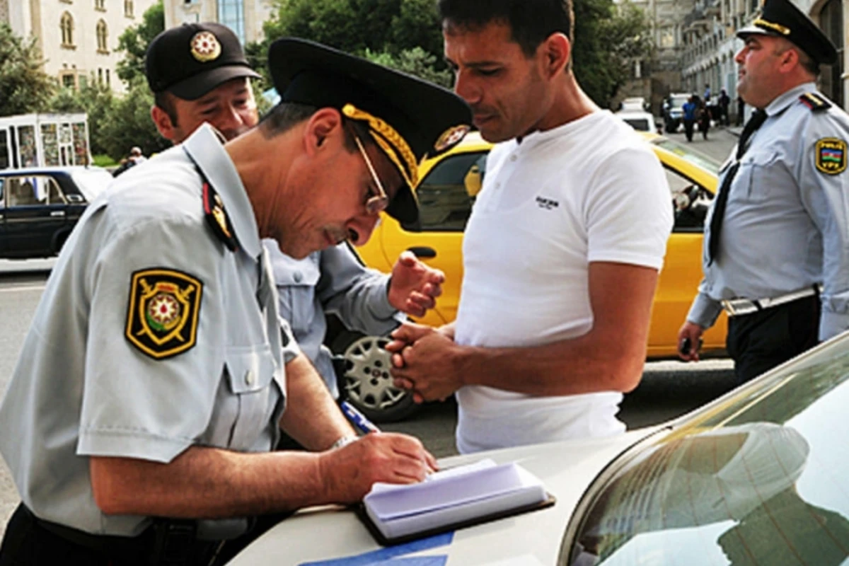 Bakıda havanı korlayan 160 sürücü cərimələndi