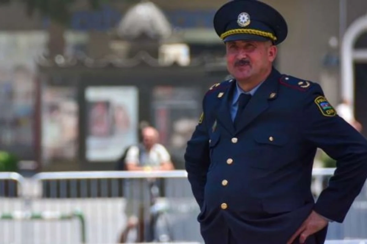 Bu polis işçisini dünya Azərbaycanın üzü seçdi