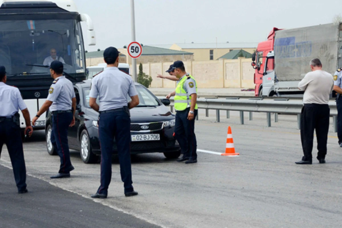 Bakıda insanları aldadıb tora salan polis bandası: ADLAR AÇIQLANDI