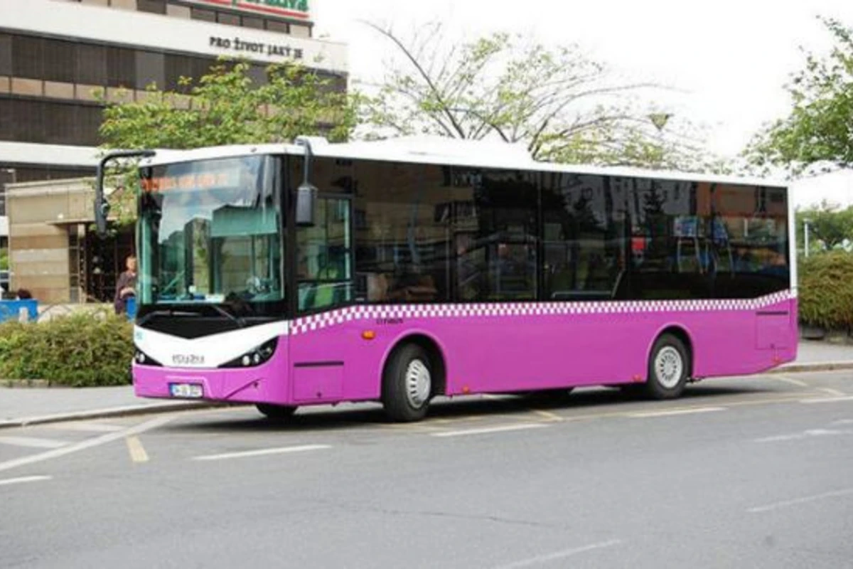 Bakıda sərnişin avtobusu piyadanı vurub