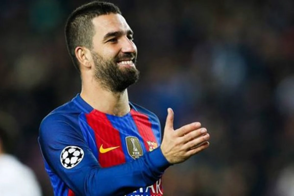 Arda Turan Qalatasarayla razılaşdı - İspaniya mətbuatı yazdı