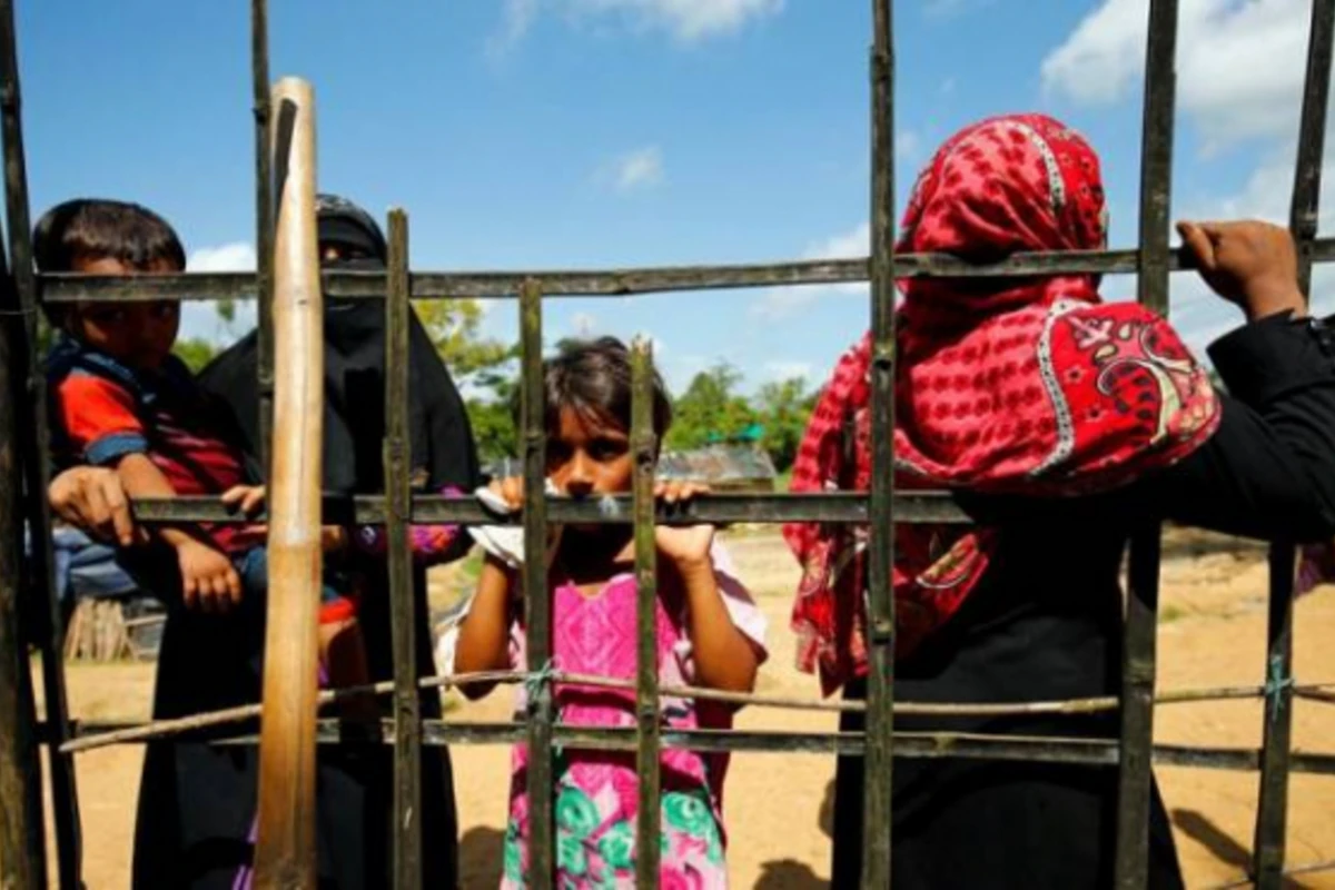 Azərbaycan Arakan müsəlmanlarına yardım göndərir