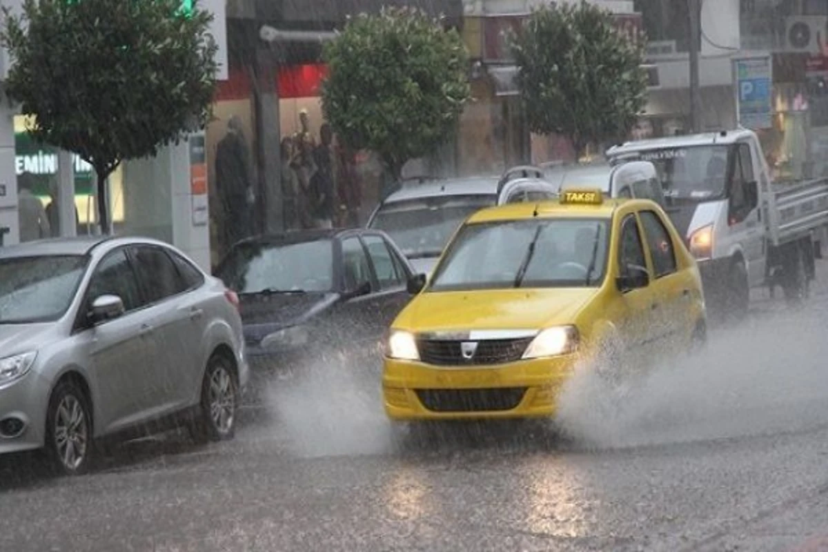 Yol polisi sürücülərə xəbərdarlıq etdi: Ehtiyatlı olun