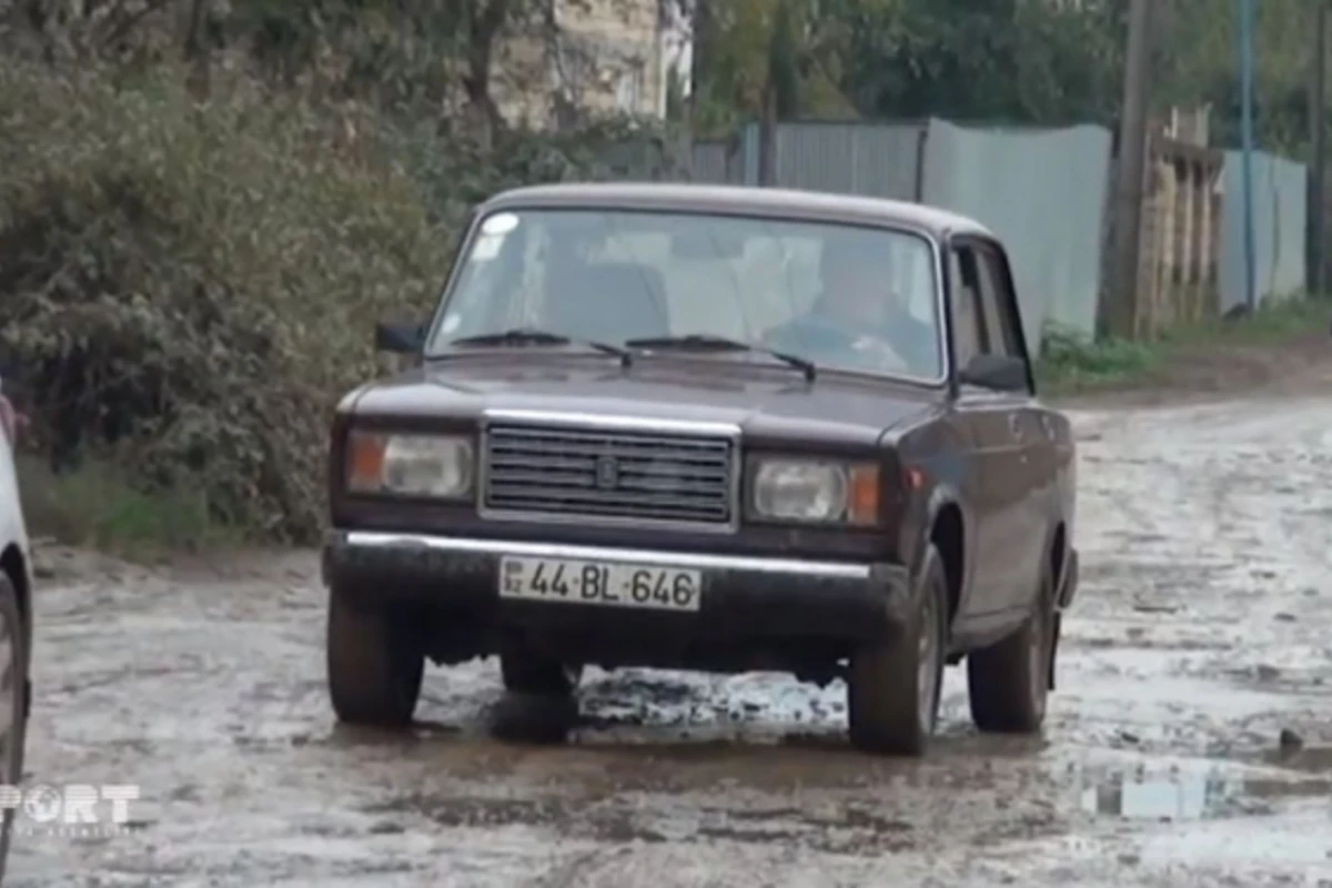 Azərbaycanda 20 illik yol problemi - təcili yardım və FHN maşınları gələ bilmir (VİDEO)