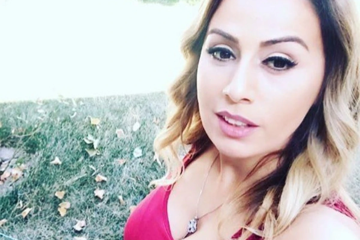 Roza Zərgərli Instagram-da çılpaq fotosunu paylaşdı