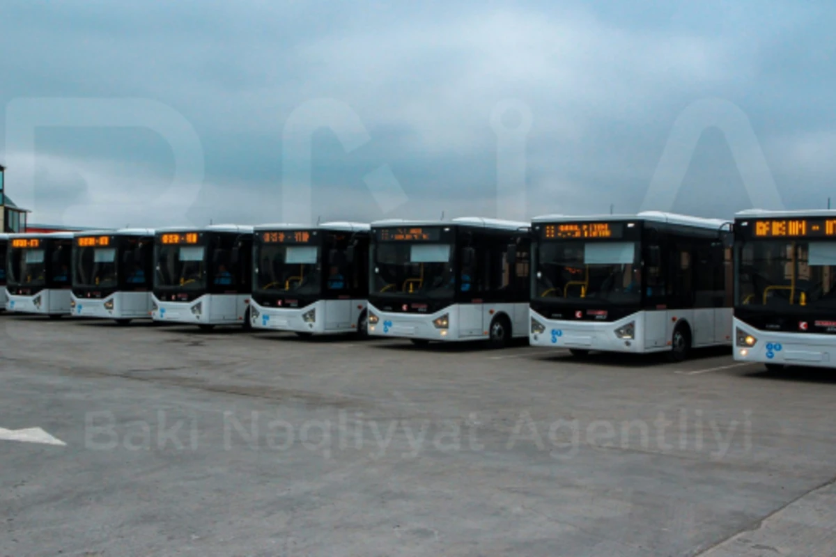 Bakıda müasir avtobuslar xəttə buraxılır (FOTO)